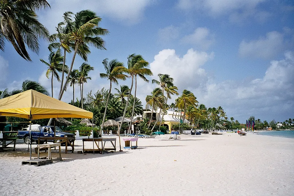 Antigua and Barbuda — Antigua beach view
