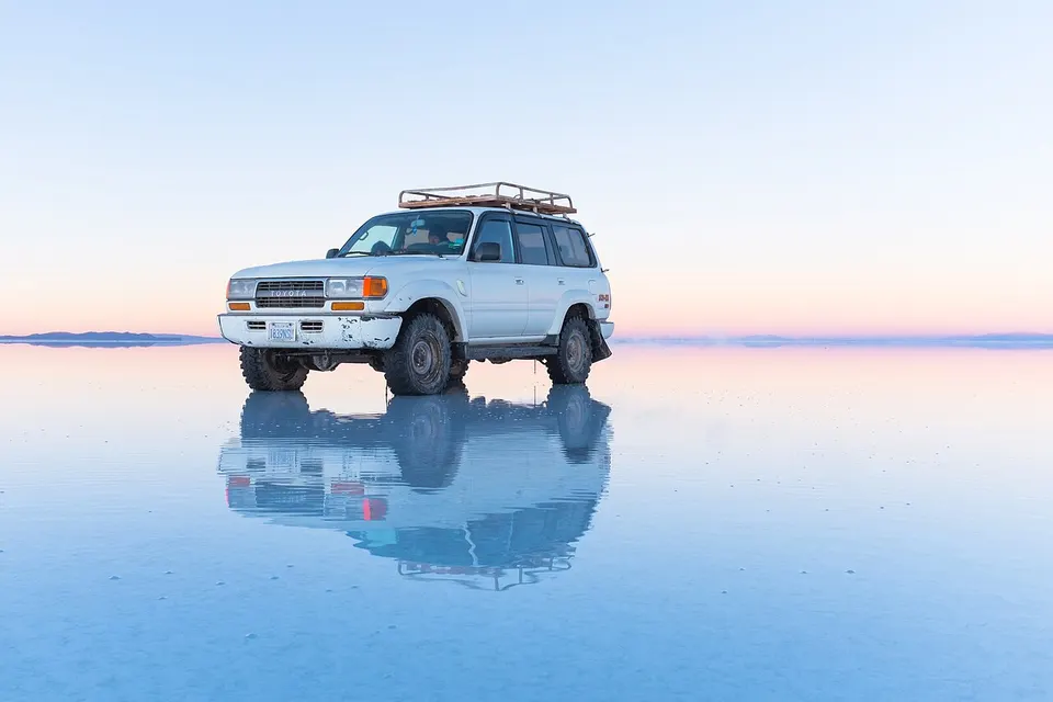 Bolivia — Reflection on the Salar de Uyuni, bolivia