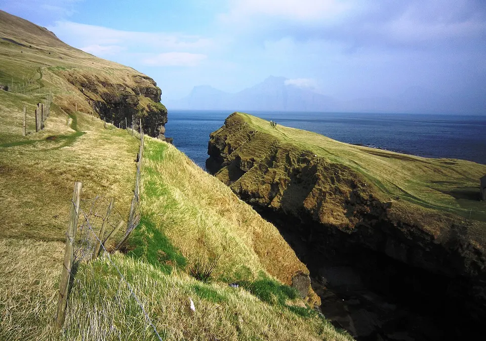 Faroe Islands — Gjogv kløft 2