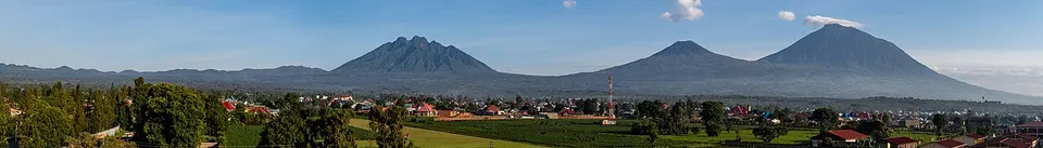 Rwanda — Seven Volcanoes - Musanze, Rwanda (cropped)