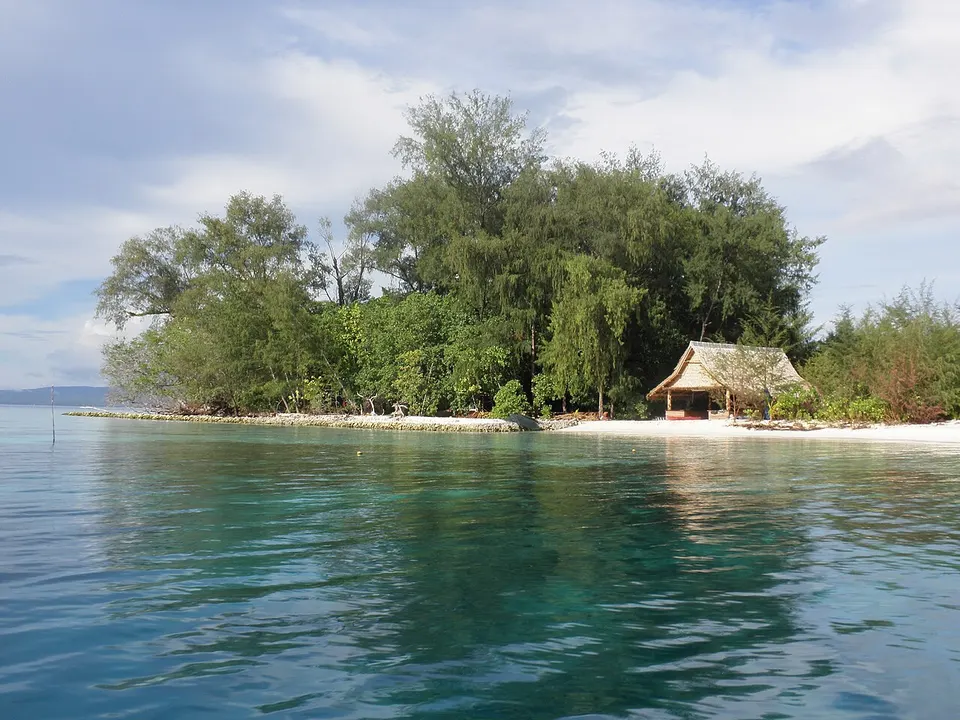 Solomon Islands — Kennedy Island, Kasolo Island, Pudding Plum