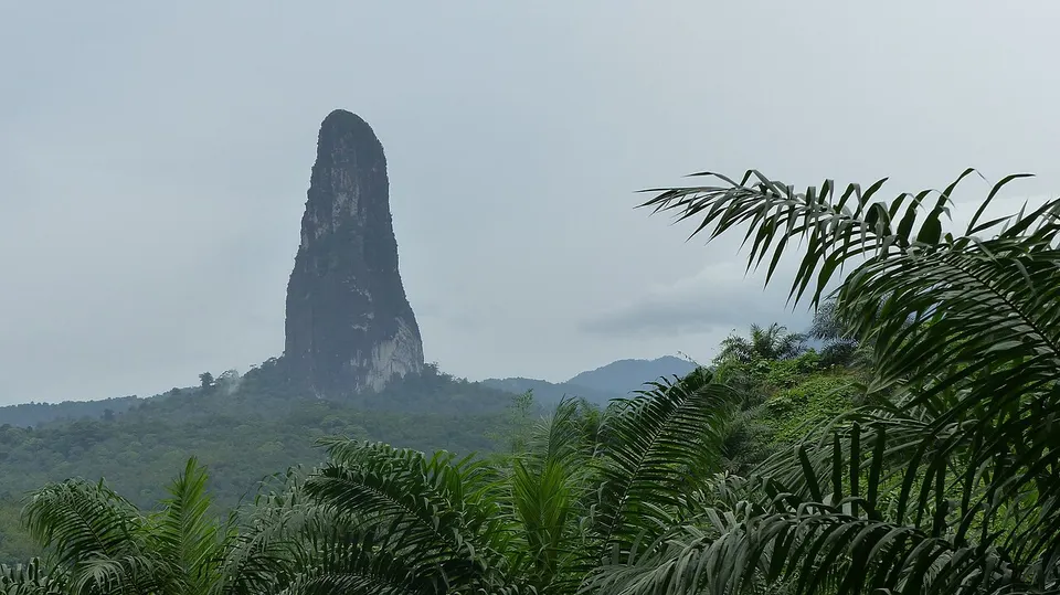 Sao Tome and Principe — Pico Cão Grande