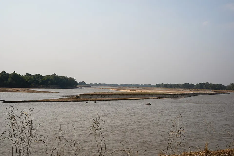 Zambia — Luangwa River Upstream Lupande Jul23 A7C 06231