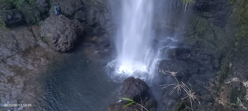 CASCADA EL CHORRO — Azuay, Ecuador