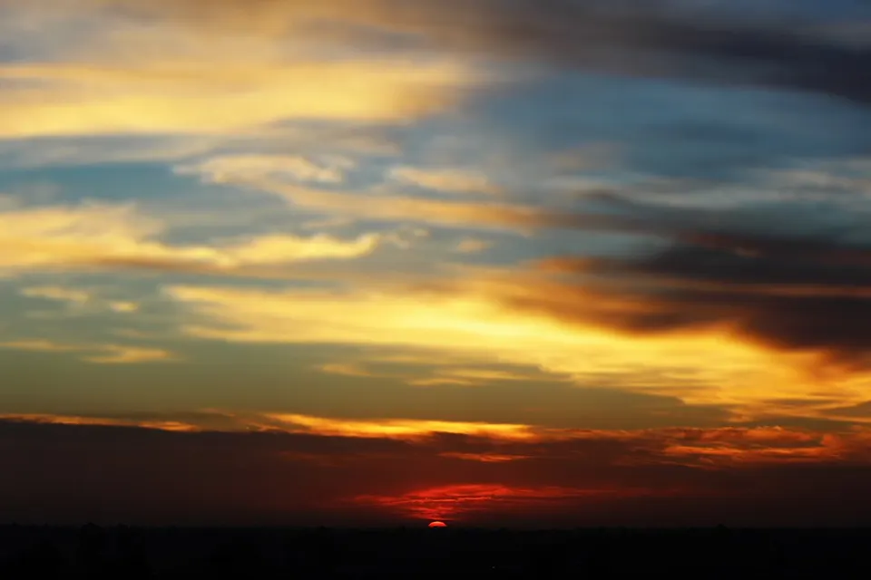Sunset with orange clouds — Babil, Iraq