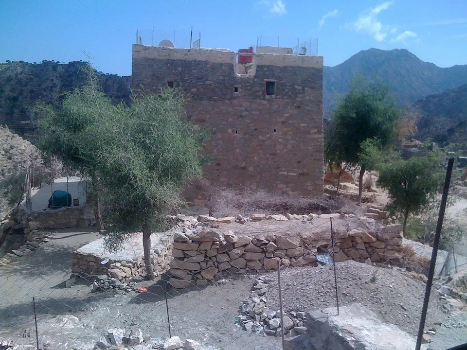 دار الوالد محمد ثابت - panoramio — Lahij Governorate, Yemen