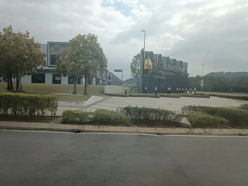 Eco Business Park V signboard (230318) 02 — Selangor, Malaysia