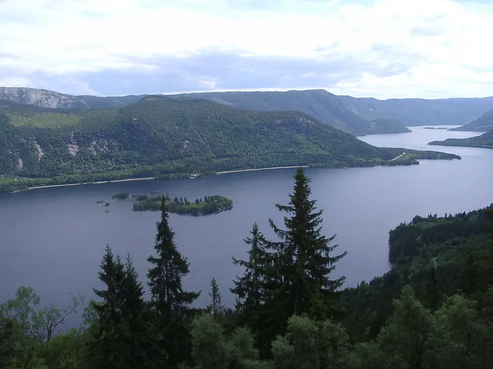 Mountain lake and forest — Agder, Norway