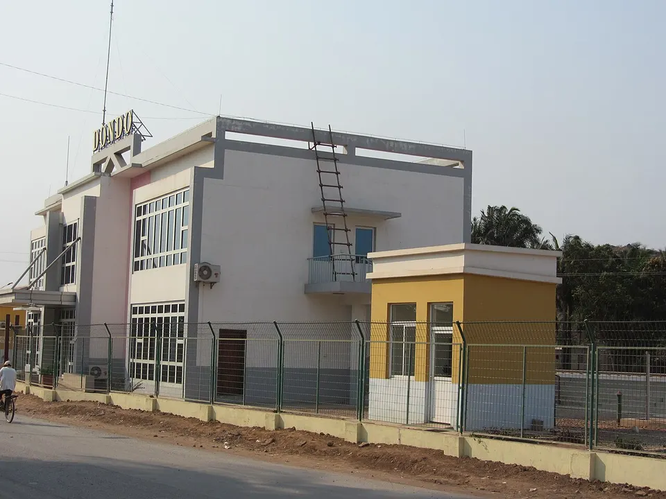 Dondo Estacao-CfL IMG1269 — Cuanza Norte, Angola