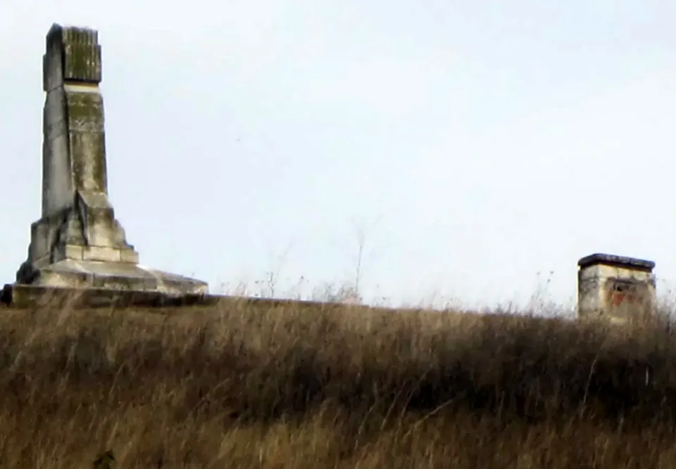 Румънски паметник Опанец2 — Pleven, Bulgaria