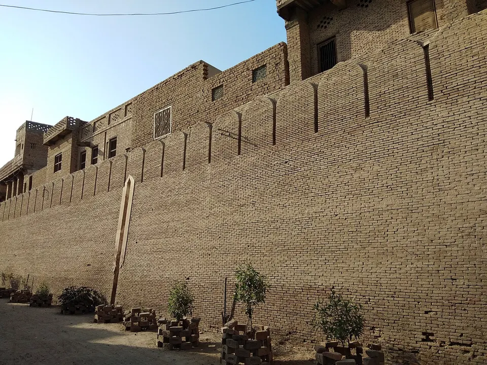 Fort Wall 2 of Shujabad — Punjab, Pakistan
