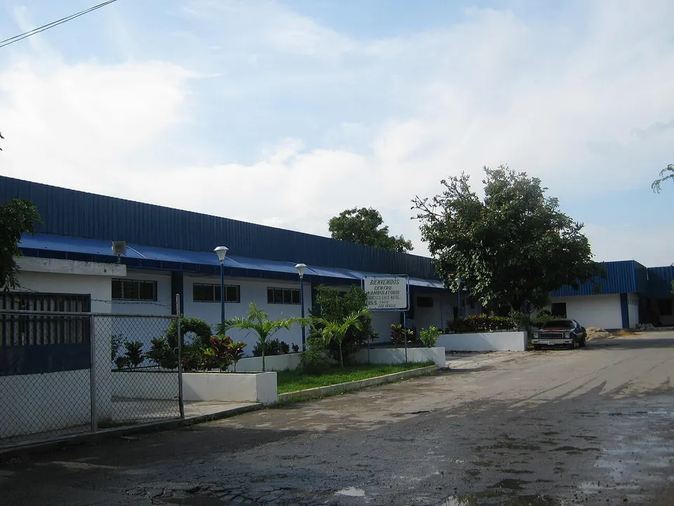 Centro Ambulatorio Francisco "chico" Matos. IVSS. Cagua - panoramio — Aragua, Venezuela