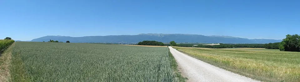 Panorama of French Jura - panoramio — Genève, Switzerland
