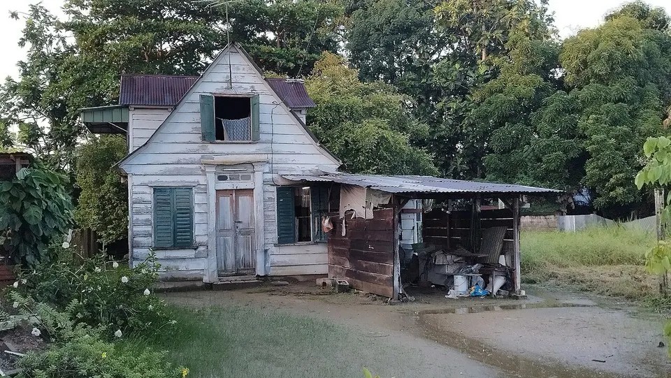 Thuis 2 — Paramaribo, Suriname