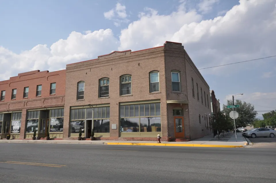 WhitehallMT ModernHotel — Montana, United States