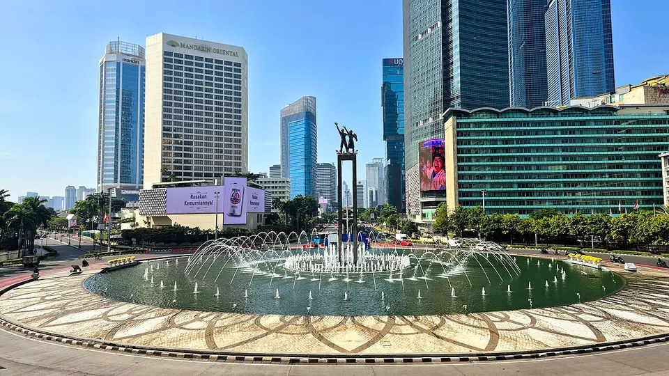 Bundaran Hotel Indonesia (2025) (cropped) — Jakarta Special Capital Region, Indonesia