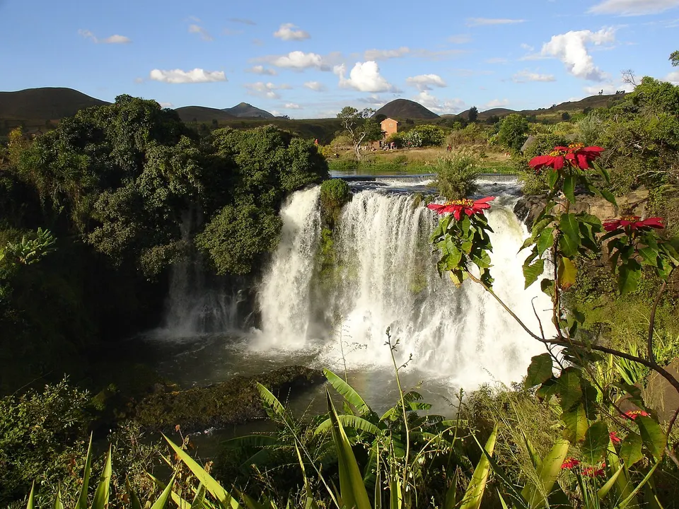 Chute de la Lili — Itasy, Madagascar