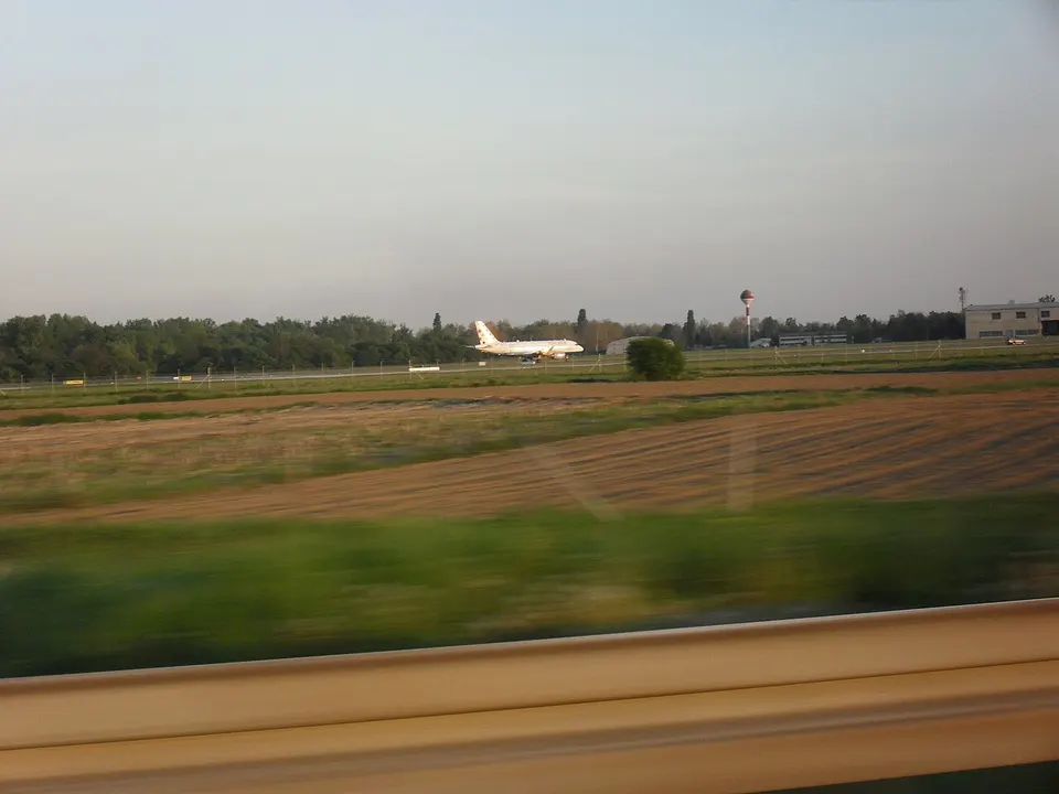 Aerodrom Pleso,sa zaobilaznice - panoramio — Zagreb County, Croatia