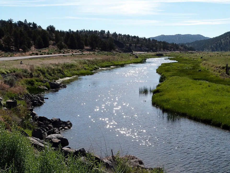 OR 380 Paulina Creek — Oregon, United States
