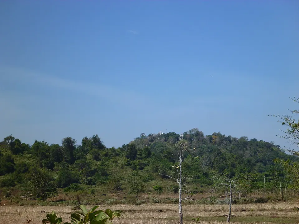 Bos Knoar Hill 002 - panoramio — Kampong Cham, Cambodia