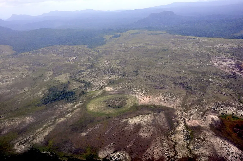 Land Formations - panoramio — Potaro-Siparuni, Guyana