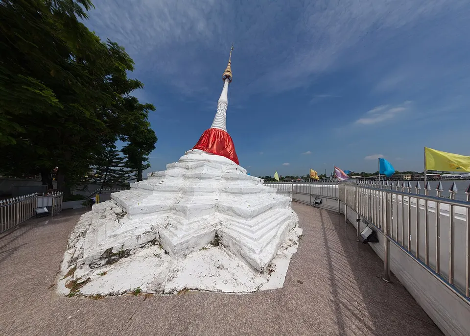 Wat Paramai Yikawat (I) — Nonthaburi Province, Thailand