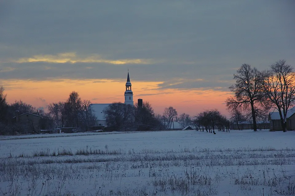 Burtnieku baznīca - panoramio (1) — Valmieras novads, Latvia