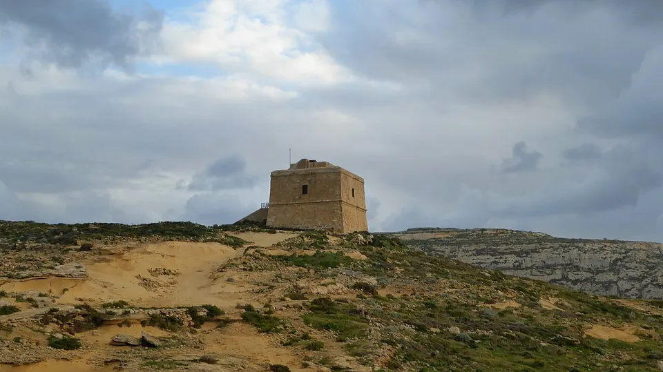 Coastal watchtower and open terrain — Saint Lawerence, Malta