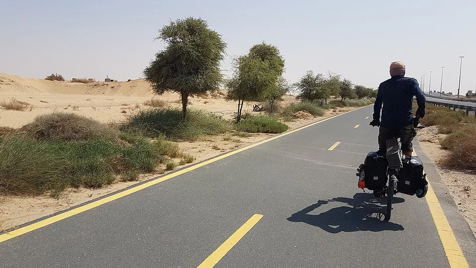 Al Qudra cycle path 2018 05 — Dubai, United Arab Emirates