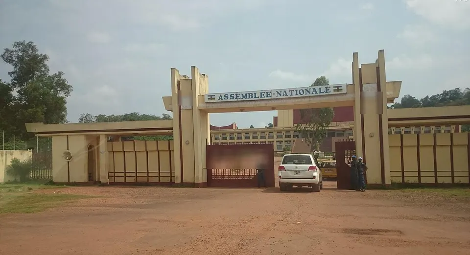 RN2, Bangui - Mapillary (Y845P8qms0Py7p9Mh4nsyg) — Bangui, Central African Republic