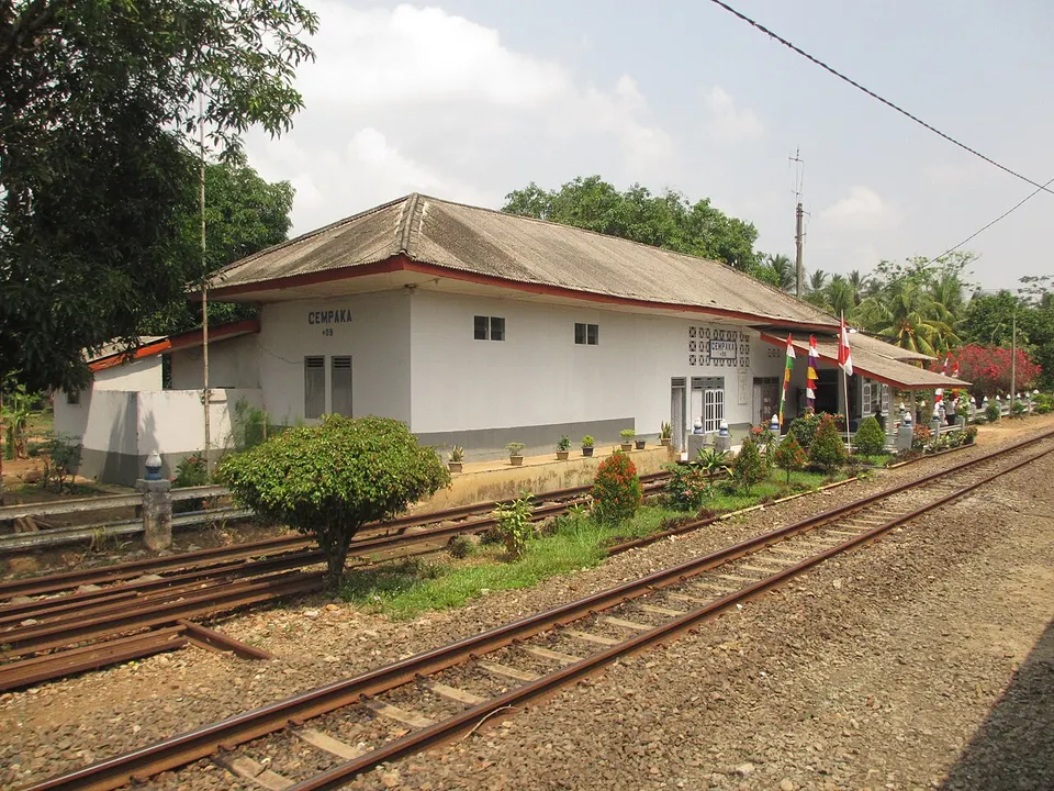 Stasiun Cempaka 08-2015 — Lampung, Indonesia