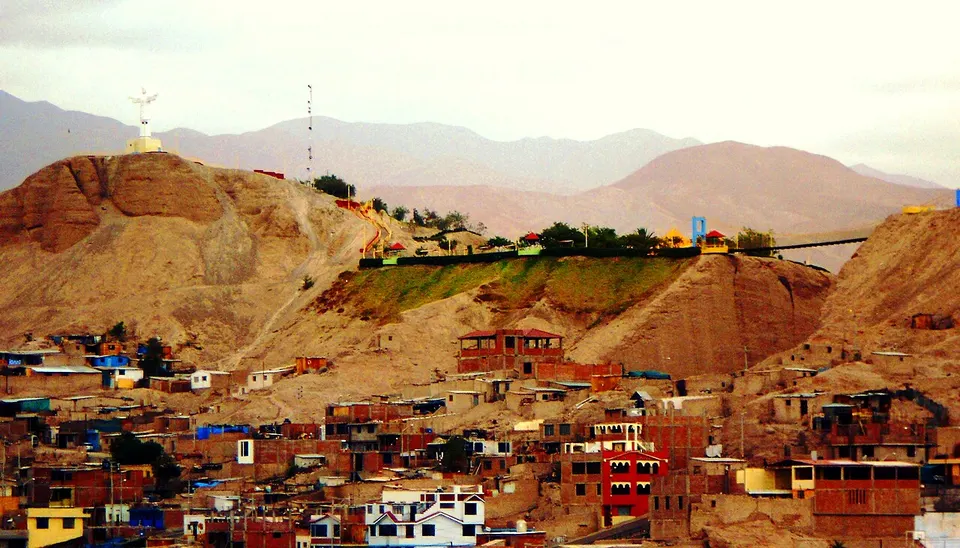 MIRADOR TURISTICO DE MOQUEGUA - panoramio — Moquegua, Peru