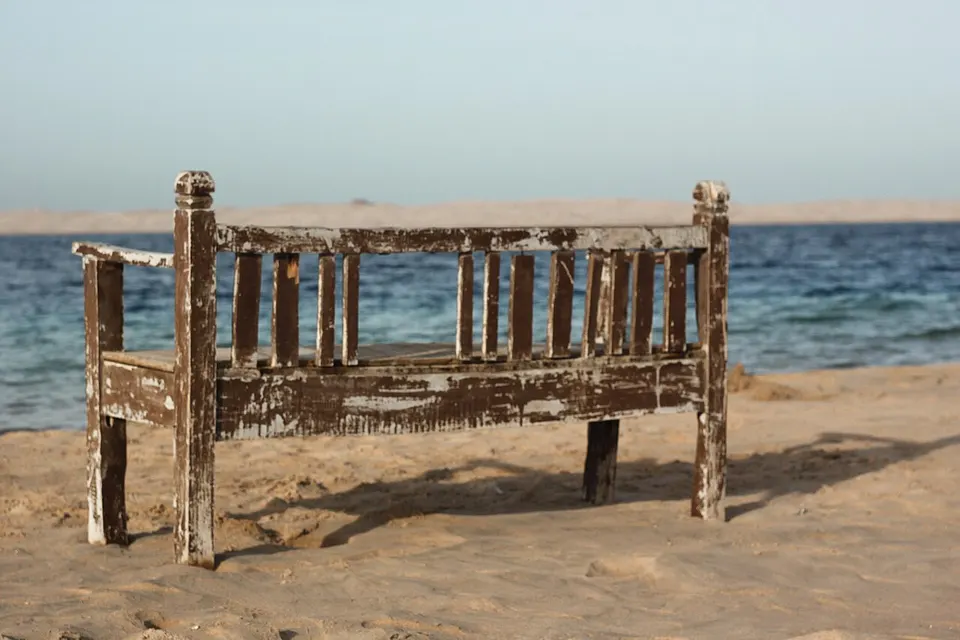 Come Sit (240243445) — South Sinai Governorate, Egypt