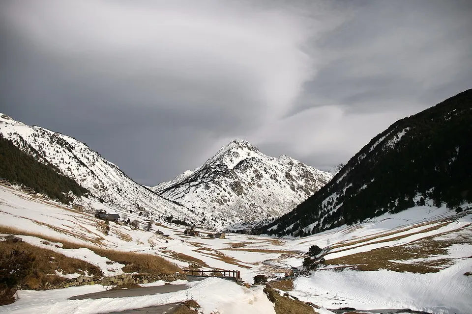 Snow-covered mountain valley — Canillo, Andorra