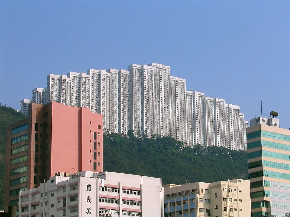 Wonderland Villas — Kwai Tsing, Hong Kong
