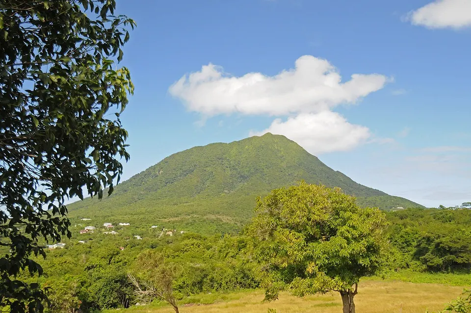 Nevis Peak, 3232 ft elevation extinct volcano, Nevis - panoramio — Saint John Figtree, Saint Kitts and Nevis
