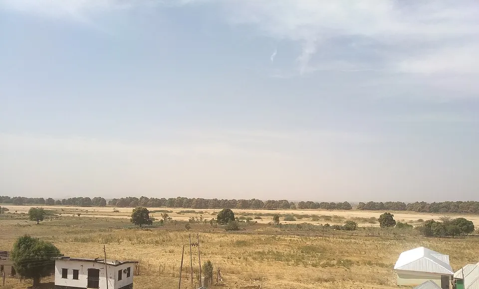 Grassland and distant hills — Plateau, Nigeria