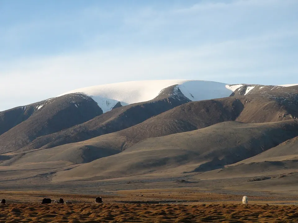 Sutai Mount, Altai Mountains. - panoramio — Govi-Altai, Mongolia