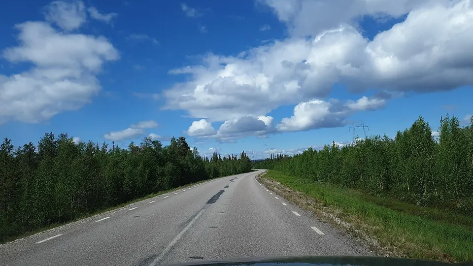 Mapillary (jopparn) 2021-06-16 12H19M27S000 (200023148663580 at aP8plWN6i7tDQvZFCIuMw2) taken with samsung SM-G960F — Norrbottens län, Sweden