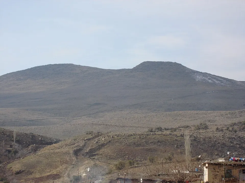 Karadut Köyünden Karüce dagının görünümü - panoramio — Kilis, Turkey