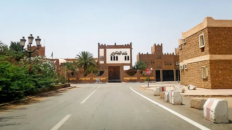 Banque d'Algérie - Illizi بنك الجزائر - اليزي - panoramio — Illizi, Algeria