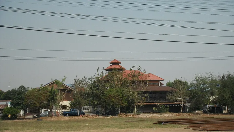 บ้านโบราณ - panoramio — Surin Province, Thailand