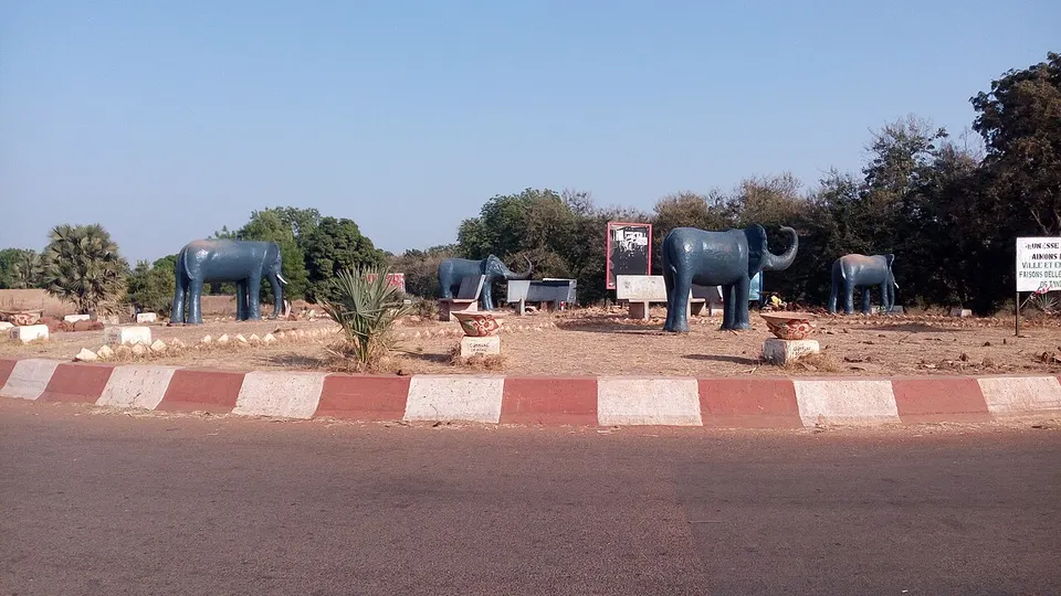 Rond point Eléphant de Kélo — Tandjilé, Chad