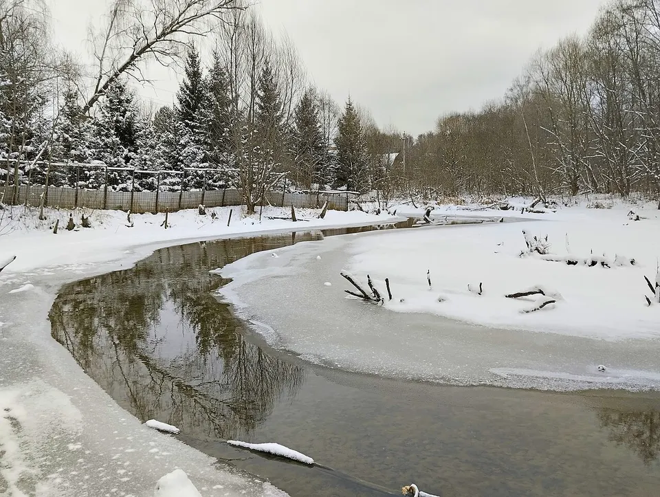 Varvarka river in Moscow after night snow — Moscow, Russia