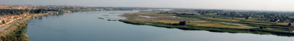 Deir-az-Zur banner Euphrates River — Deir-ez-Zor, Syria
