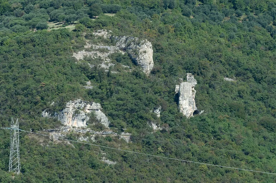 Grotta di San Bernardino e — Nord-Est, Italy