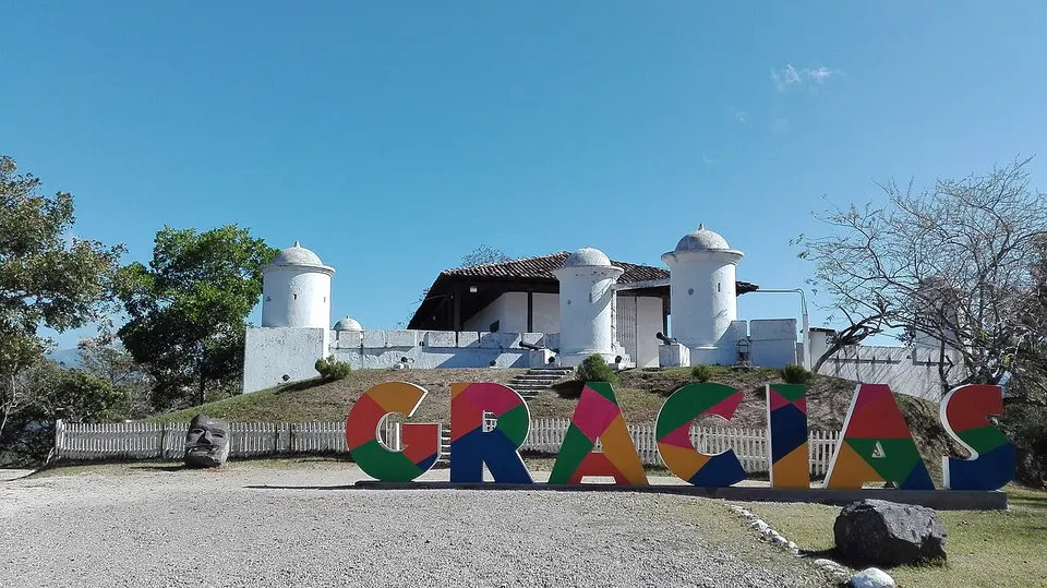 Fuerte San Cristóbal Gracias Honduras 02 — Lempira, Honduras