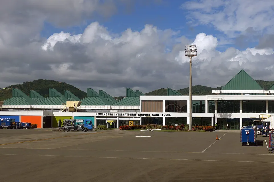 Hewanorra International Airport - panoramio — Vieux Fort, Saint Lucia