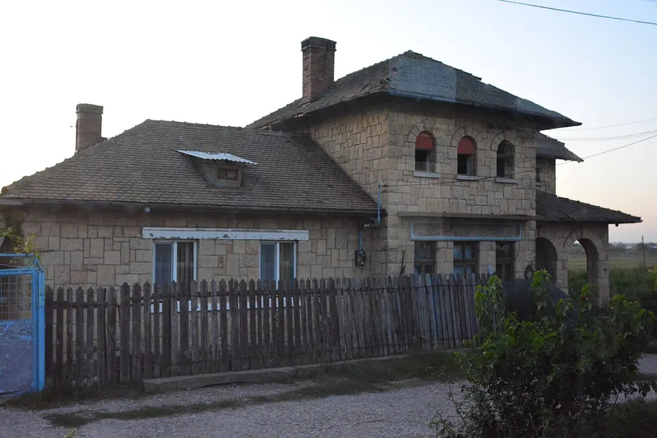 Mihail Kogălniceanu train station 02 — TULCEA, Romania