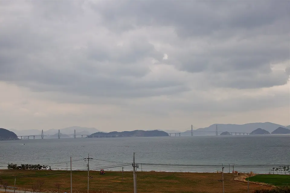 Not the longest bridge in Korea (5590954304) — North Jeolla, South Korea